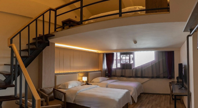 The Hump Hostel, Buchen Sie Hostel Xishan Kunming, in der Nähe von Kongresszentrum Kunming Hall