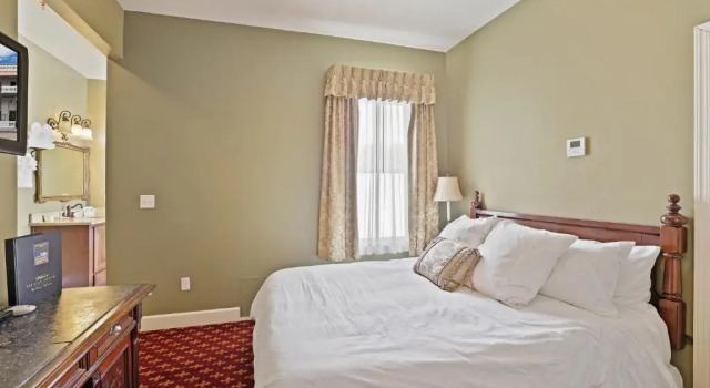 Номер Standard National Hotel Jackson, Tapestry Collection by Hilton