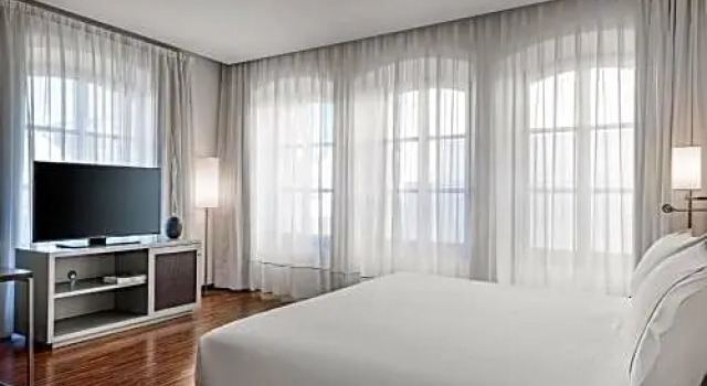 Junior suite doppia AC Hotel Torino by Marriott