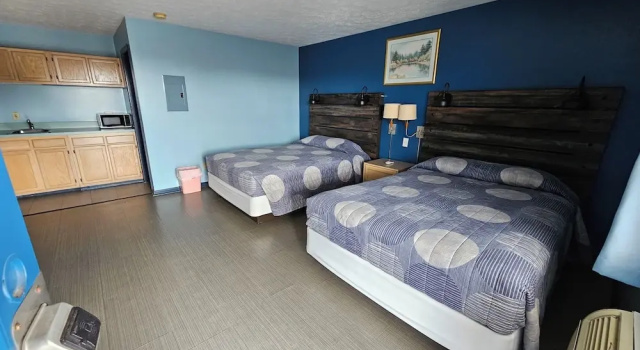 Номер Standard Travelers Inn and Suites