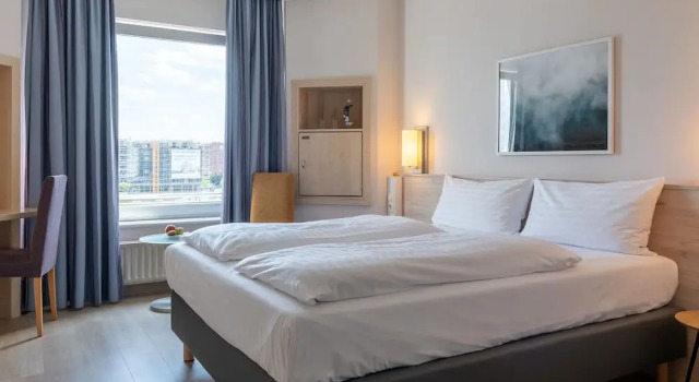 Номер Business с видом на гавань IntercityHotel Kiel