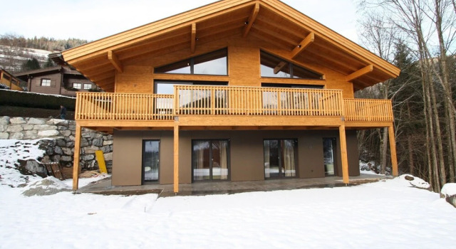 Gorgeous Chalet in Niedernsill with Garden