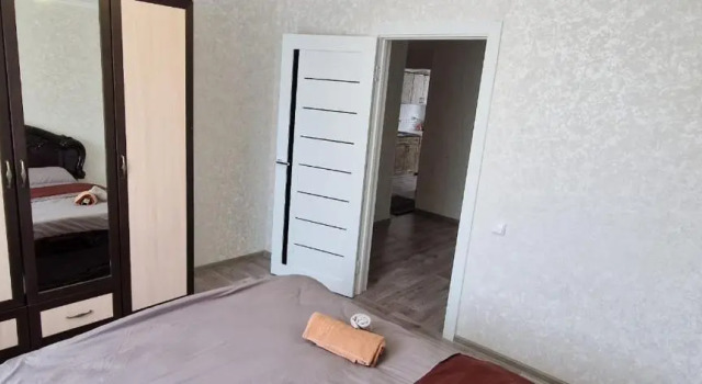 Свежая 2х комнатная квартира Центральный 47, Забронировать Апартаменты/квартира Отели Акмолинской области с парковкой, Парковка