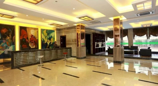 Zhonghao Hotel - Wenzhou, Book Hotel Hoteller i Wenzhou med parkering, Parkering