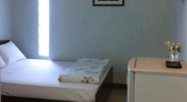 Tang House Bed and Breakfast, Забронировать Отель Транг провинция Транг
