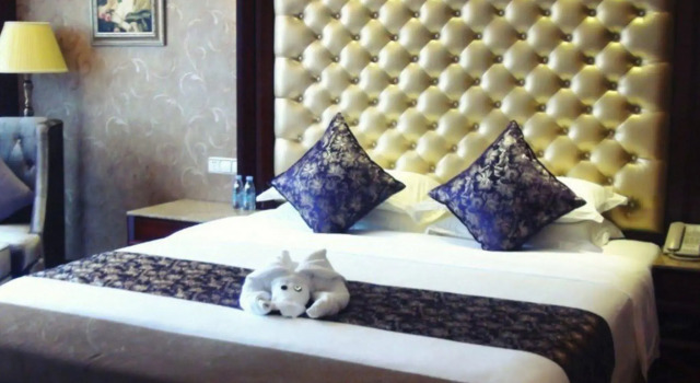 St Tropez Hotel, Забронировать Отель Отели Чанша с бассейном, рядом с Тематический парк Window of the World в Чанша, Бассейн