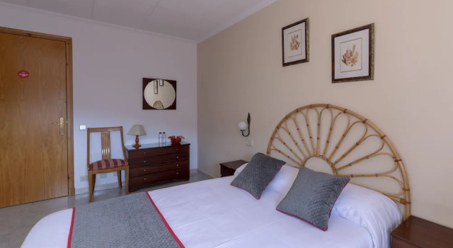 Номер Superior Hostal Montserrat
