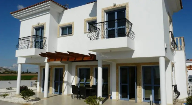 Troy Legends Villas, Buchen Sie Villa Cottages in Larnaka, Cottage