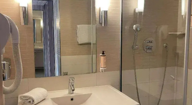 Двухместный номер Standard с балконом Mercure Libourne Saint Emilion