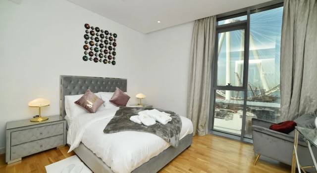 4BR Apt on Bluewater Island, Забронировать Апартаменты/квартира Отели Эмирата Дубая с парковкой, рядом с Jumeirah Beach Residence Tram Station 2, Парковка