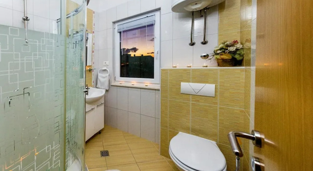Апартаменты с 3 комнатами с видом на море Apartments Andrijanić
