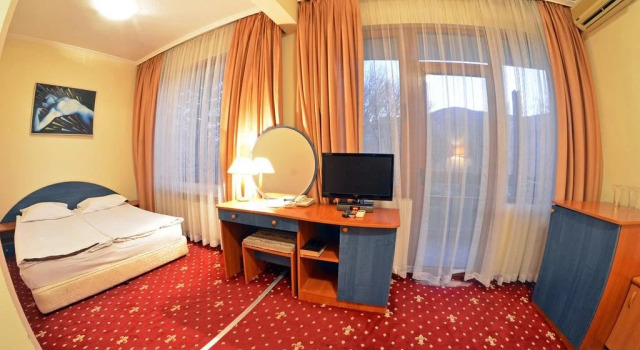 Hotel The White Horse, Rezerwuj Hotel Tyrgowiszte Targovishte