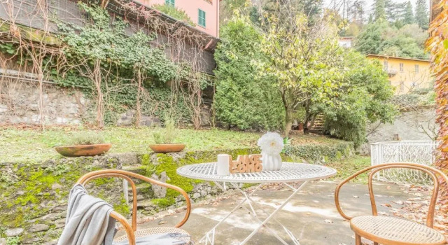 Апартаменты с 2 комнатами Varenna Garden