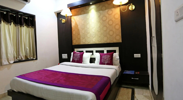 Hotel Laxman Resort by The Golden Taj Group &Hotels, Забронировать Курортный отель Курортные отели Таджгандж, Курортный отель