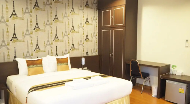 Семейный номер Standard с балконом Suksomboon Hotel