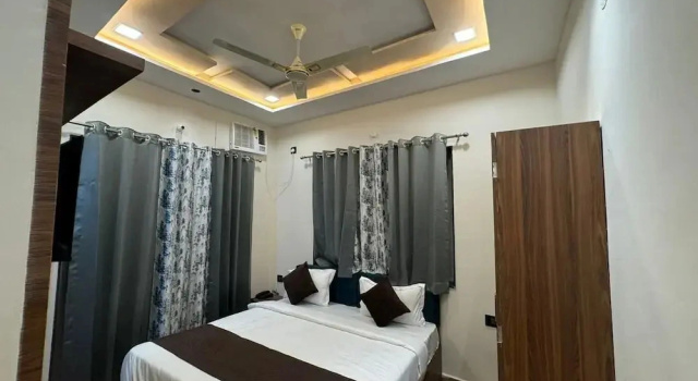 Двухместный номер Deluxe с балконом и с видом на город Goyal Hoteliers - Hotel Vasudha