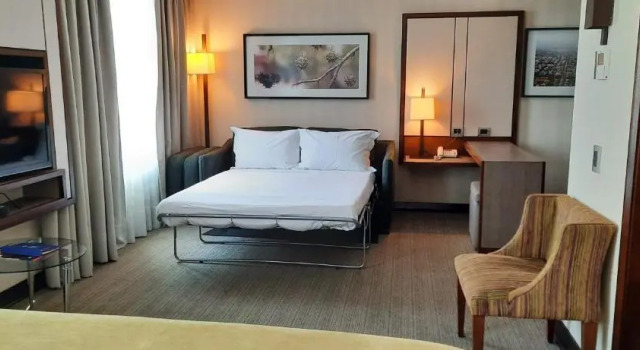 Трёхместный номер Standard abba Presidente Suites Santiago