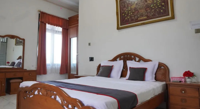 Двухместный номер Deluxe Collection O near Universitas Negeri Padang formerly Hotel Amra