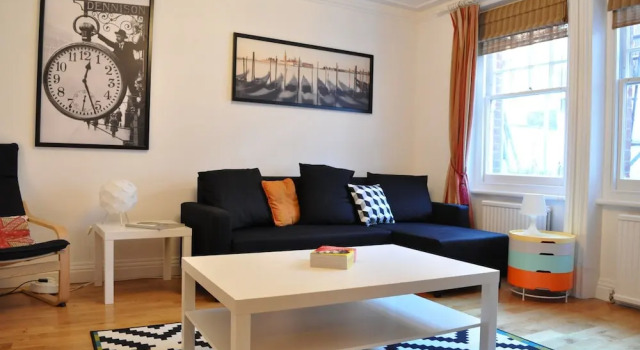 Spacious 2 Bedroom Home In Kensington