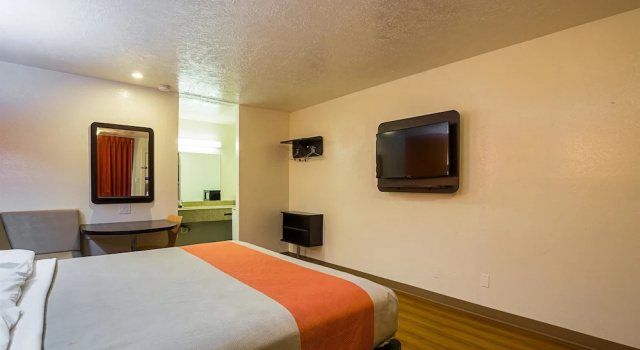 Номер Standard Motel 6-Madisonville, TX