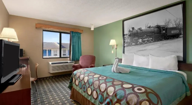 Номер Standard Super 8 by Wyndham Russellville