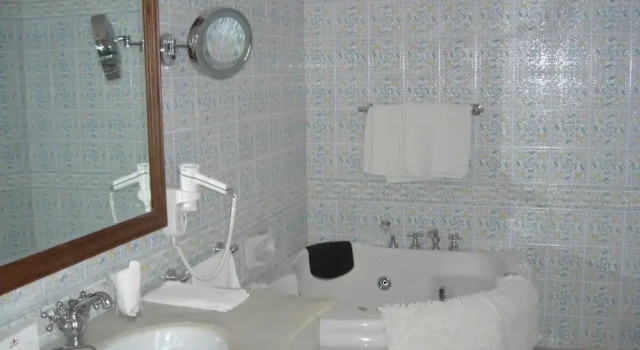 Полулюкс WelcomHeritage Fernhills Royal Palace