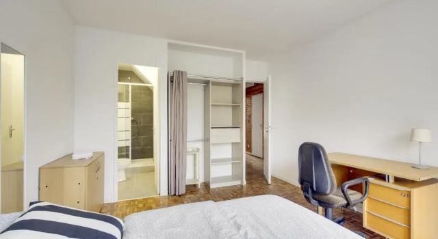Вилла Chic house with babyfoot and gym