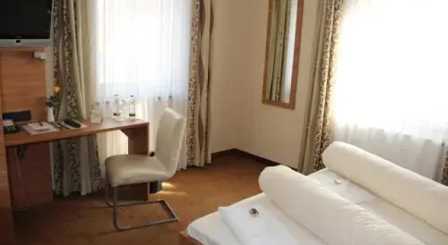 Hotel Gasthof Groß, Reserva ahora Hotel Bergkirchen 