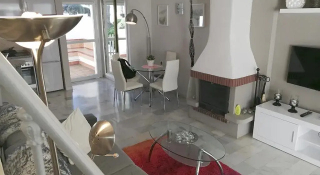Casa Romero - Beautiful Villa, Corner by Pools, Full Kitchen, 3 Terraces, Internet, Netflix