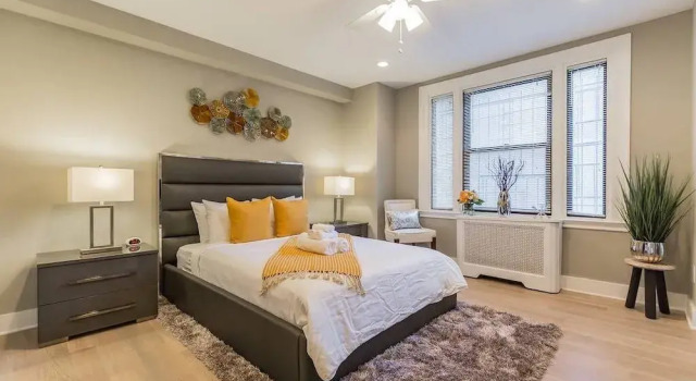 2031 Locust - Rittenhouse, Забронировать Отель Отели Филадельфии с парковкой, рядом с Chew Recreation Center, Парковка