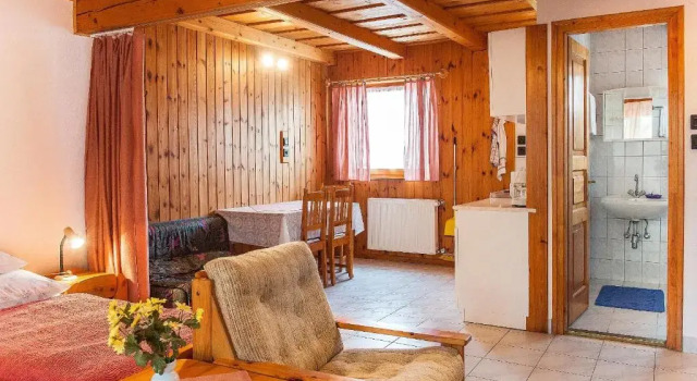 Студия Takcs Apartmanhz