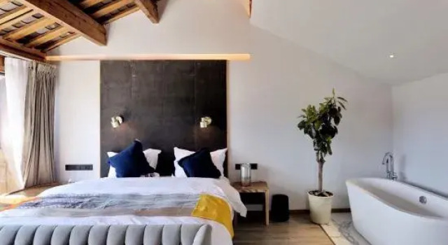 Люкс Hualou Love Songs Wuhu Banshan Sunshine Boutique Inn