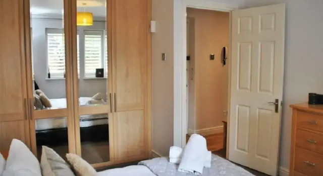 Апартаменты Elizabeth Court Stylish Two-Bedroom Apartments in Windsor