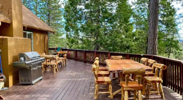 Hot Tub, Deck & View: Peaceful Arnold Cabin!, Reserva ahora Hotel Arnold California