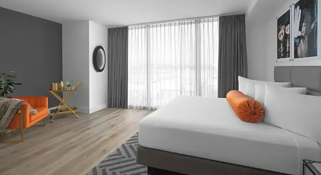 Полулюкс The ENGLiSH Hotel, Las Vegas, a Tribute Portfolio Hotel
