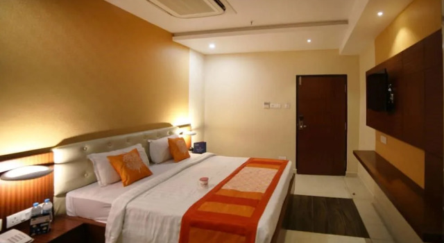 Innotel Hotel, Rezerwuj Hotel Hotele w Andhra Pradesh z parkingiem, Parking