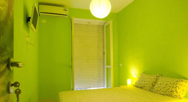 B&B Da Ninetta, Buchen Sie Bed & Breakfast San Giovanni. Rom, in der Nähe von Cinecittà Due