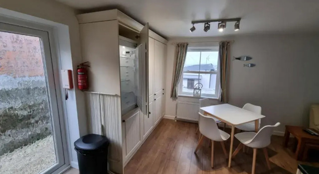 Коттедж с 2 комнатами Bespoke coastal 2 bed cottage with free parking
