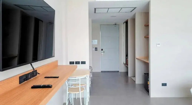 Raintree Boutique and Pool Villa, Забронировать Бутик-отель Отели Канчанабури с парковкой, рядом с Железнодорожный вокзал Канчанабури, Парковка