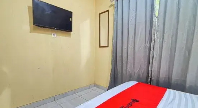 RedDoorz near RS Hermina Tangerang