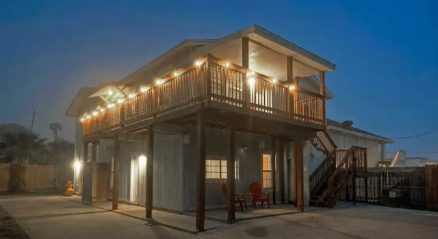 2-unit Home in Golf Cart Zone w/ Patio + Balcony Salty Sunshine: Multi-family Retreat