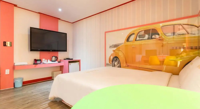 Suite In Hotel