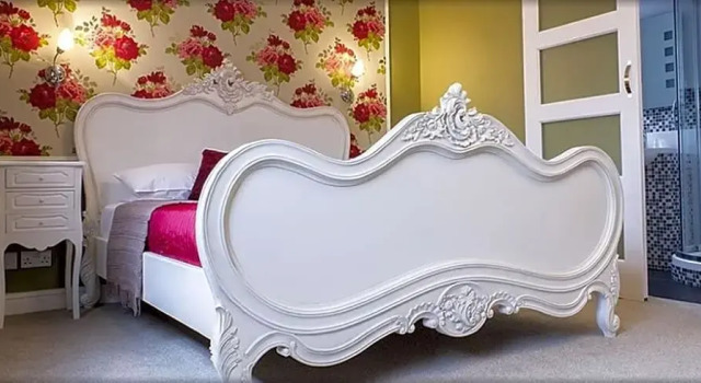 Номер Deluxe The Falcon Hotel