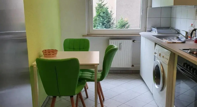 Rhein Living Apartment - Balkon und Rheinpromenade, Забронировать Апартаменты/квартира Ruhrort Дуйсбург, рядом с Галерея "Куштрассе"