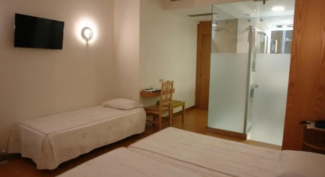 Трёхместный номер Superior Hotel Universal