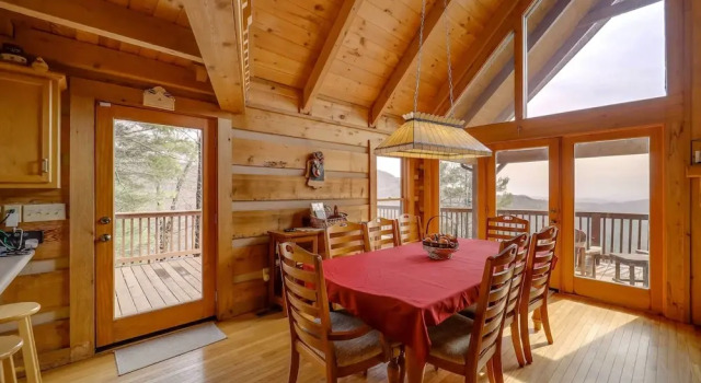 Smoky Mountain Vacation Rental w/ Large Deck!, Reserva ahora Casa o chalet Deep Gap Estados Unidos