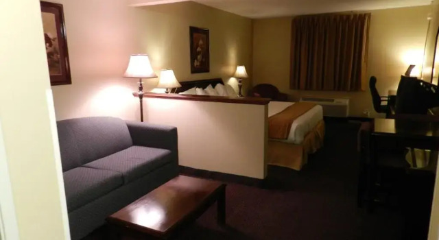 Junior-Suite Bay Inn & Suites Troy