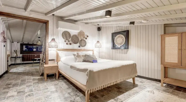 Двухместный номер Standard Мансарда Parna Hotel