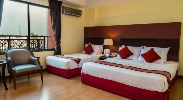 Семейный номер Standard Atrium Boutique Hotel