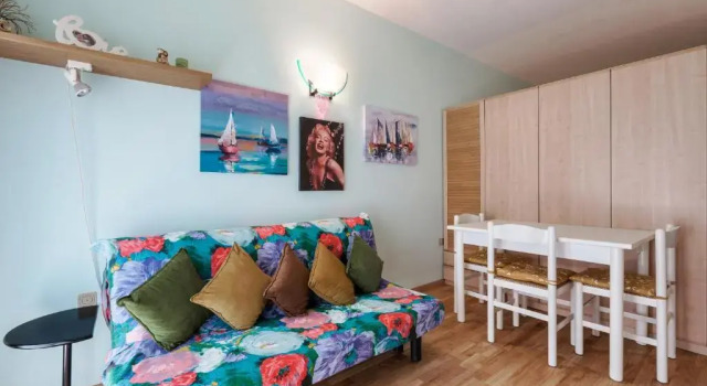 Azzurra Suite - monolocale con piscina e WiFi